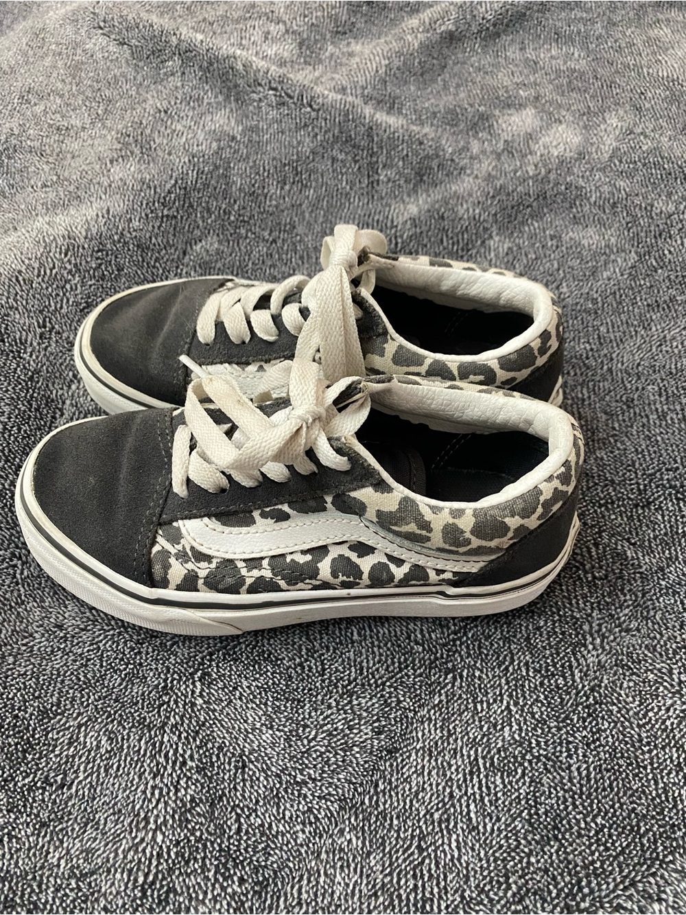 Vans Old Skool Kids 12 Leopard Print Sneakers - Black Suede - Picture 2 of 7